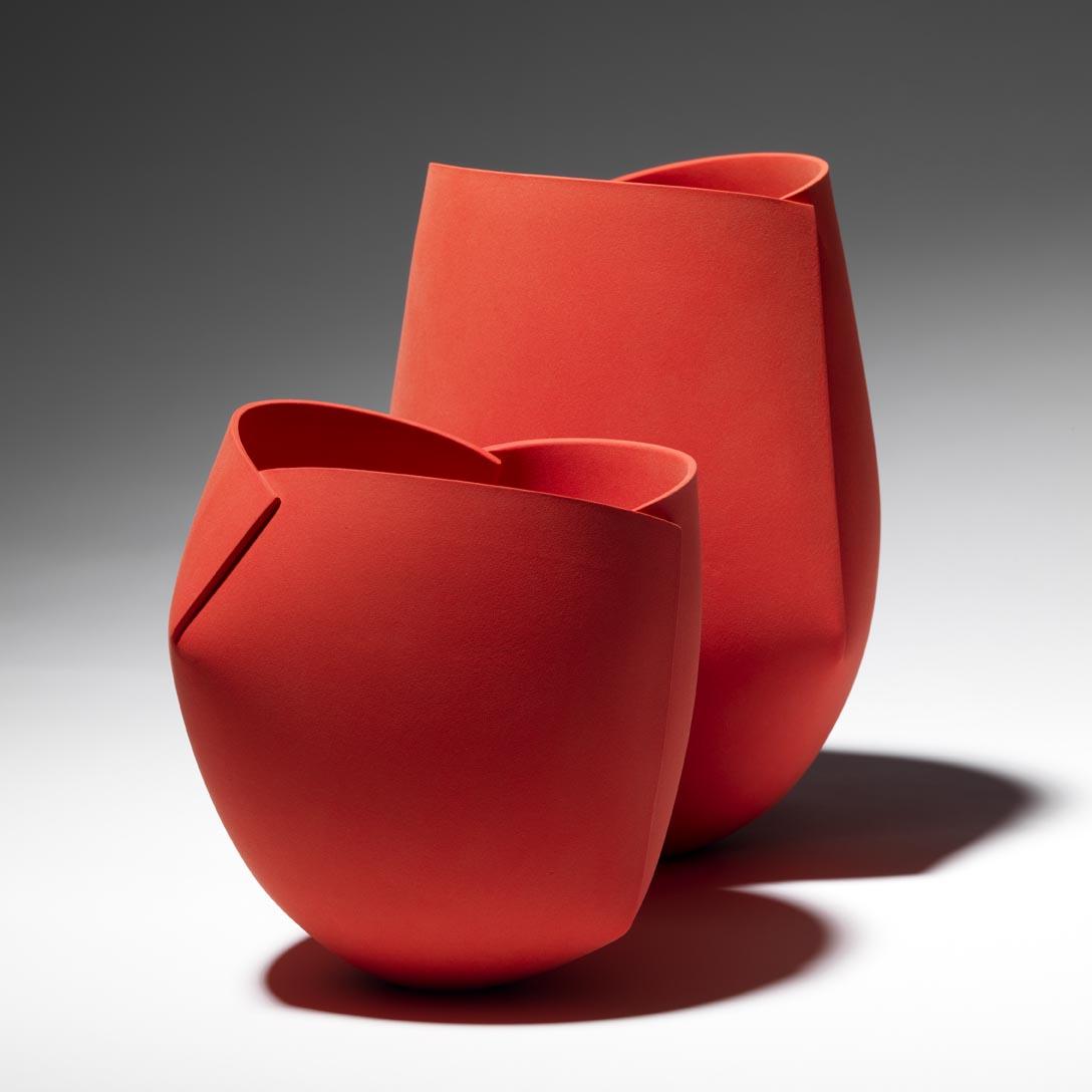 Ann Van Hoey, Keramiek, 26x25x18,5cm (rood) -18,5x19x16,5cm (rood), 2020
