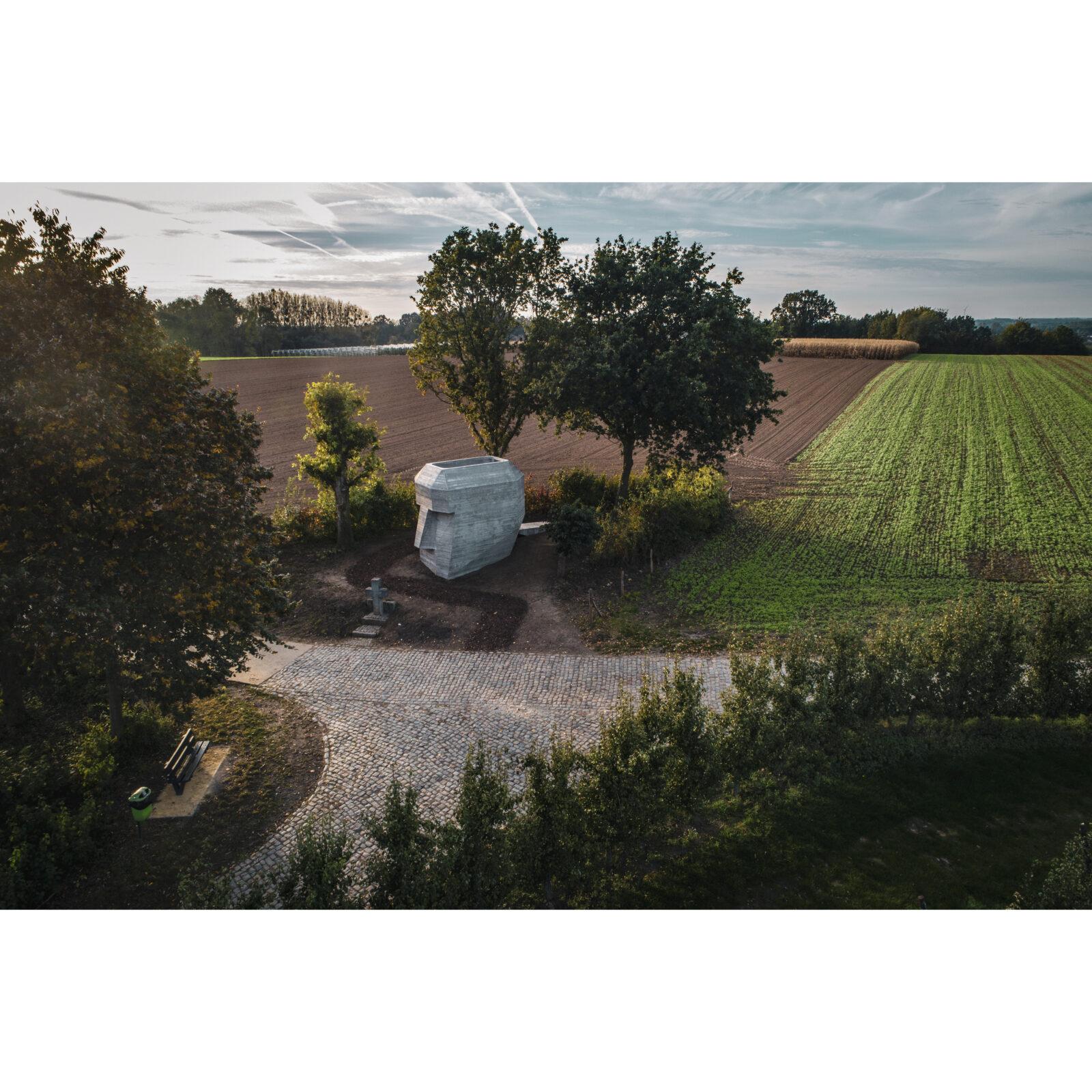 Frits Jeuris, #inconcreto, beton, 2021, 4,7 x 3 x 4,5 m