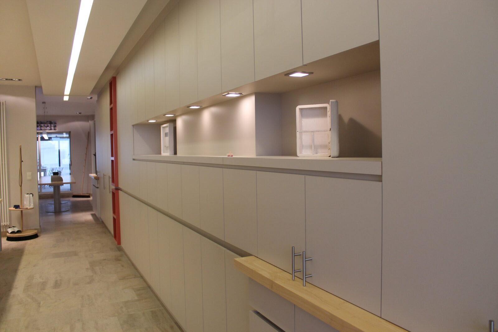 2015: #OUTOFOFFICE: Camiel Van Breedam, Linde Hermans